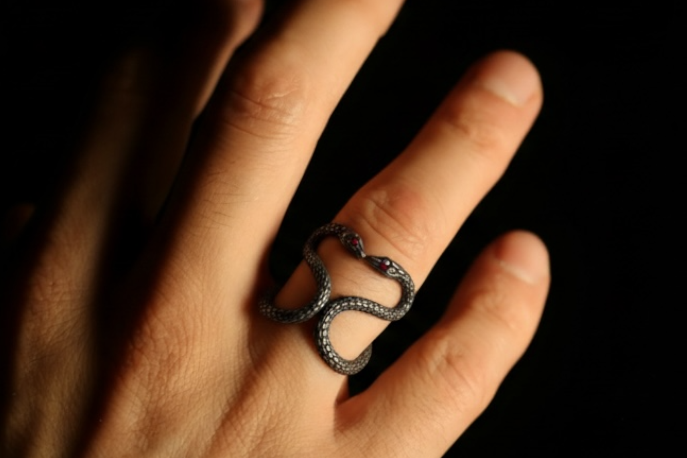 The Night Sovereign Ring