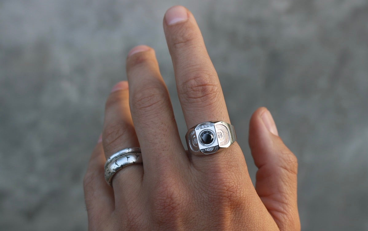 El Anillo Soberano del Eclipse