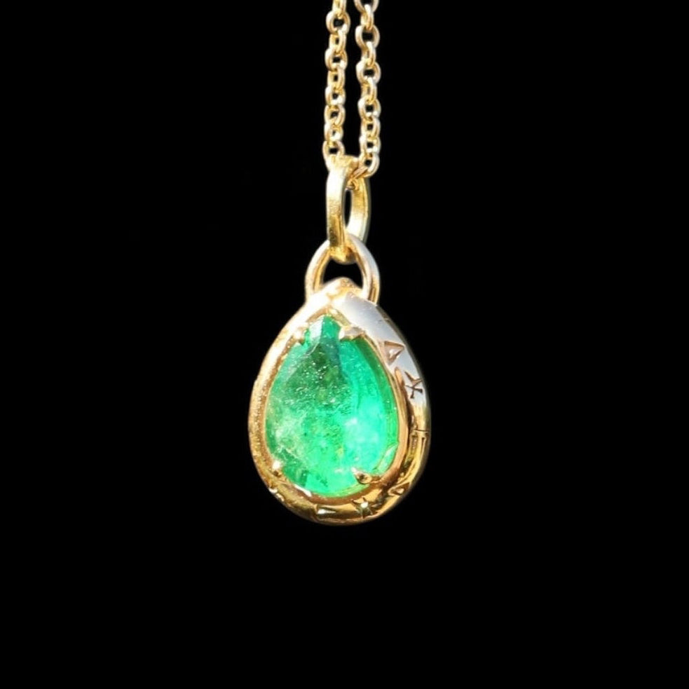 Emerald Path Amulet