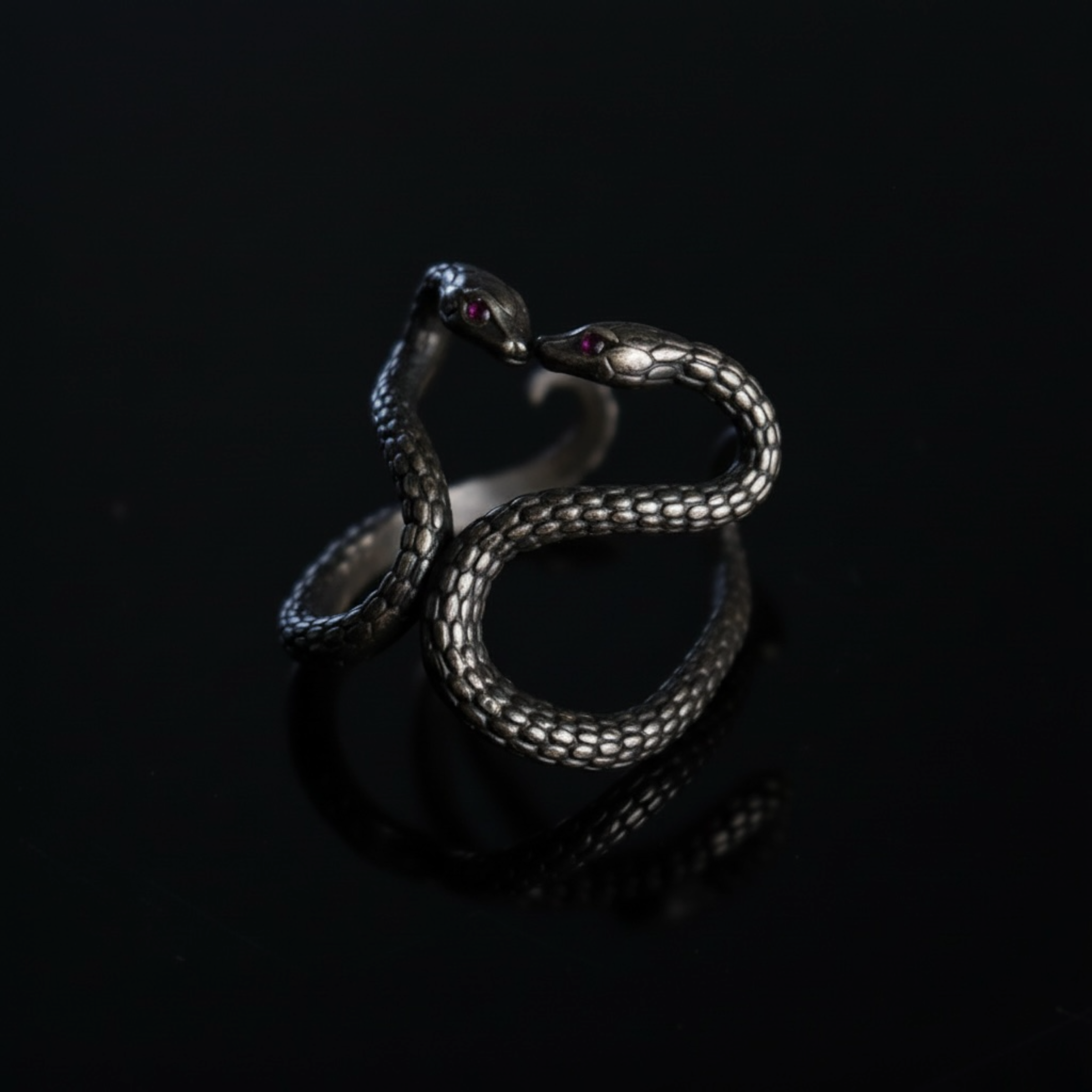 The Night Sovereign Ring