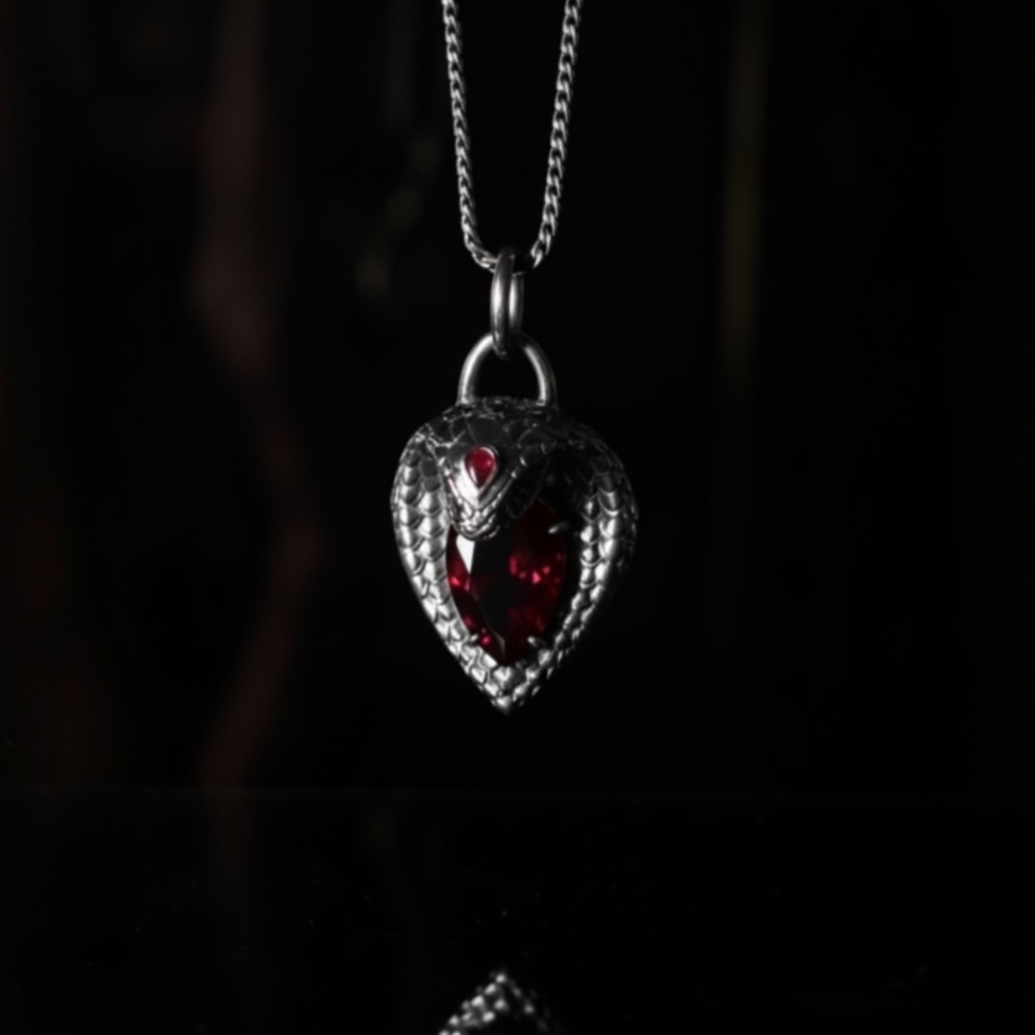 The Crimson Cobra Relic Queen